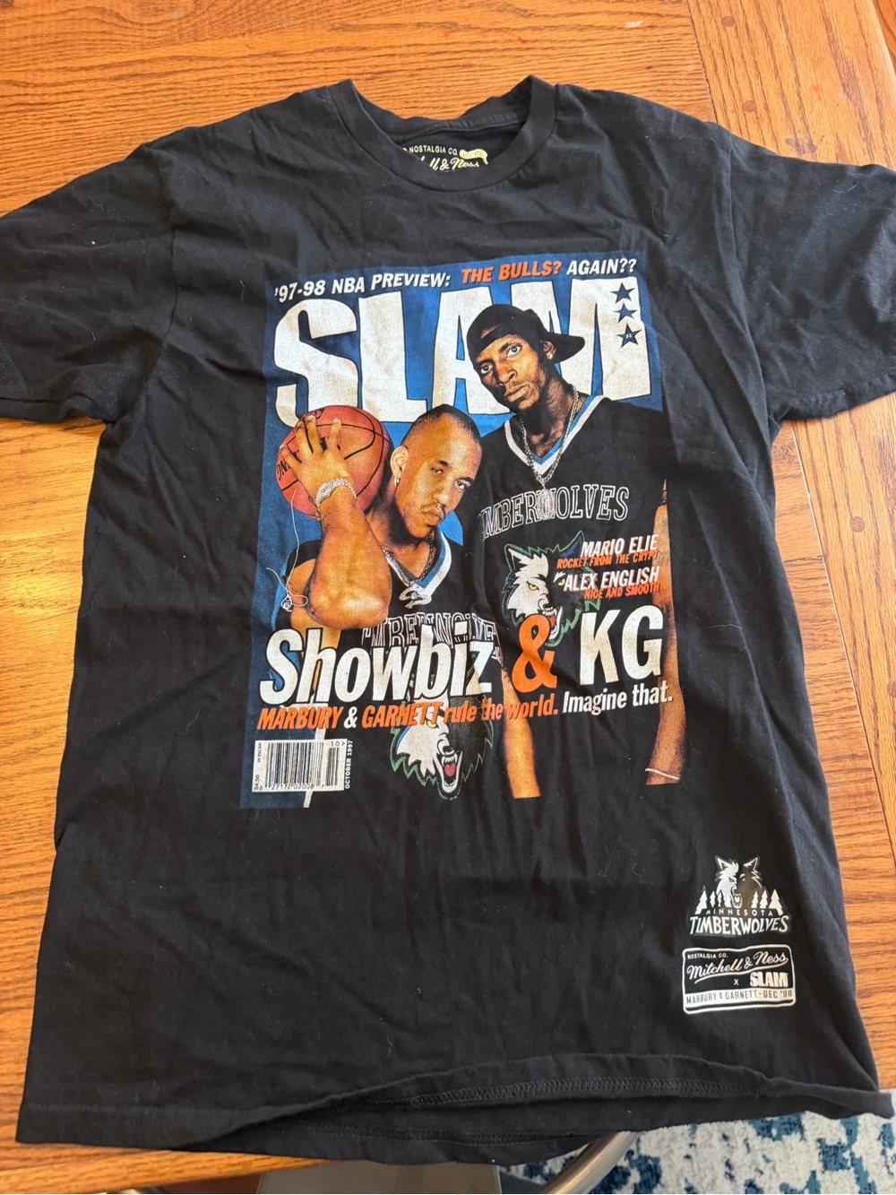 Mitchell & Ness Black Timberwolves 'Showbiz & KG' Graphic Tee